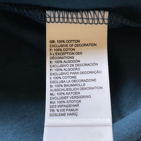 The North Face Women’s Long Sleeve Logo Tee - Picture 3 of 5